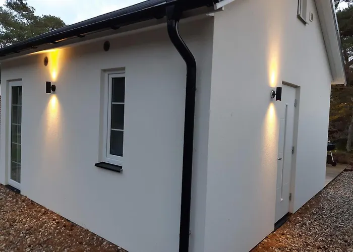 Tiny House For Four 200 M From Beautiful White Sandy Beach And 20 Min From Malmoe - With Internet, Netflix And Parking Included